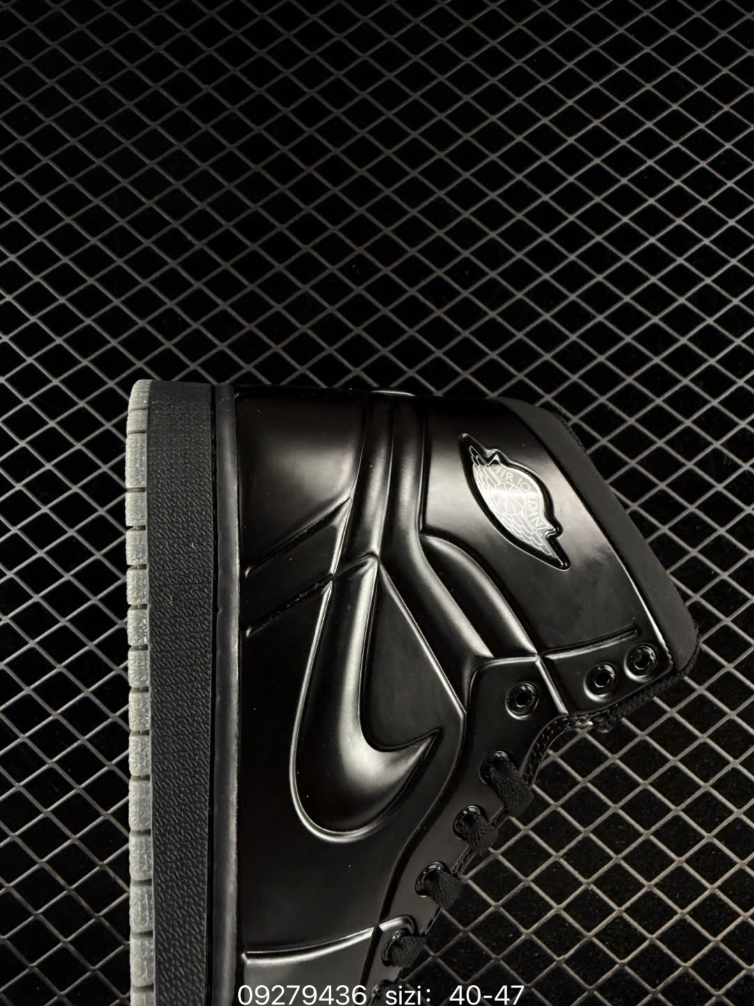 Nike Air Jordan 1 Retro Mid AJ1-414823-002